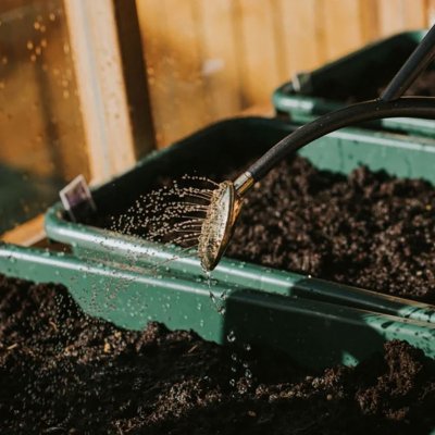 Zoom bild av 421507-vattenkanna-haws-rowley-ripple-grafit-2.jpg