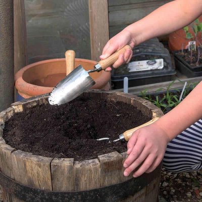 Zoom bild av 461011-garden-life-hand-trowel-handle